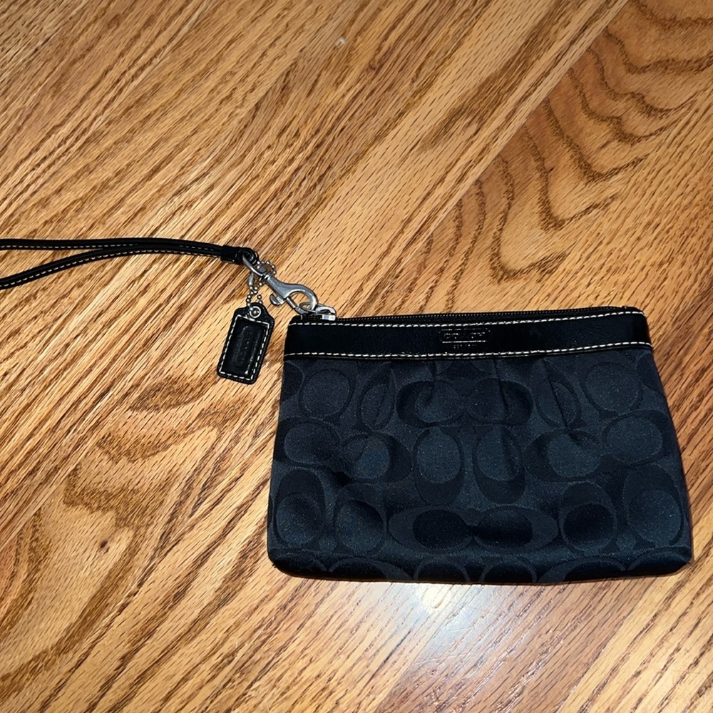 Vintage coach wristlet